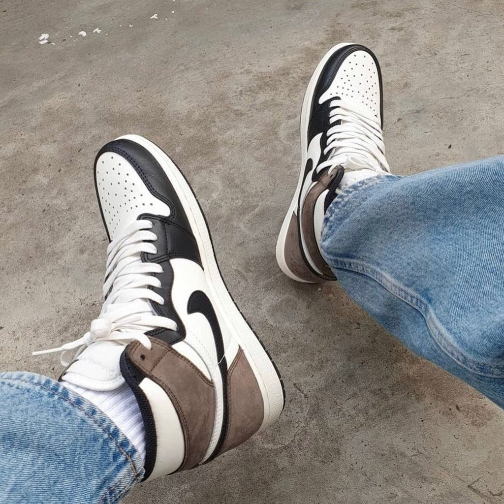 Air Jordan 1 High 'Dark Mocha'