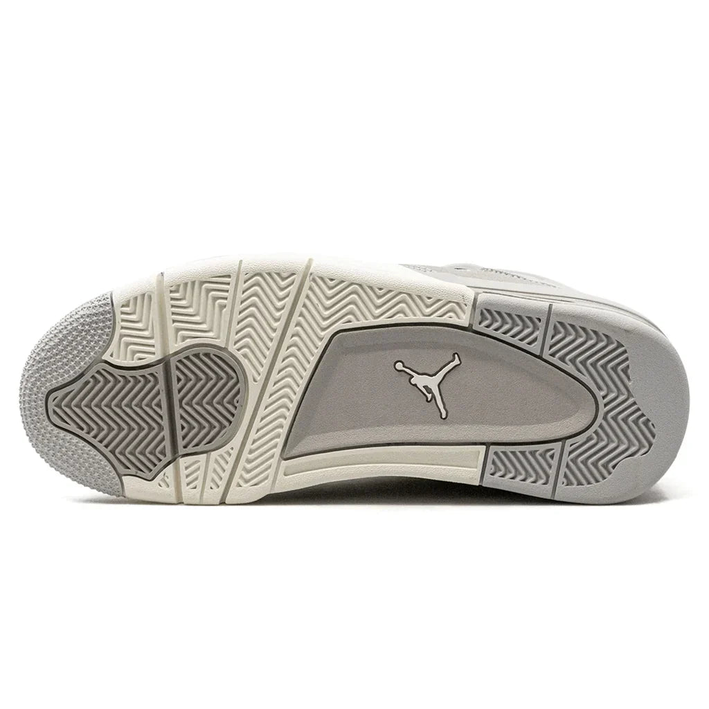 Air Jordan 4 'Frozen Moments'